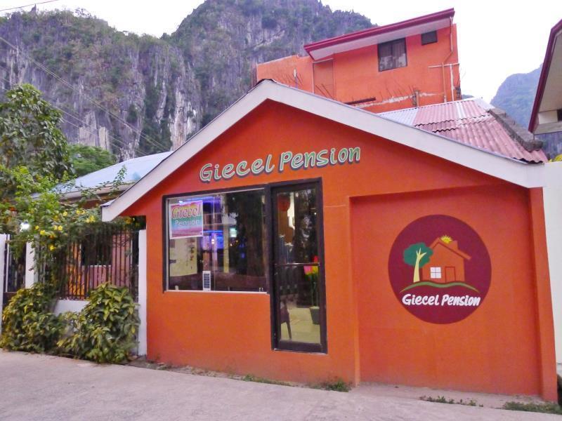 Giecel Pension Ел Нидо Екстериор снимка